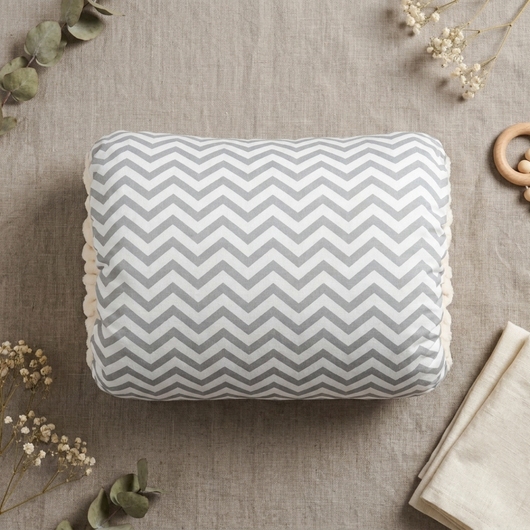 True Haven | Feeding Arm Pillow – Everyday Feeding Essential, Easy to Clean