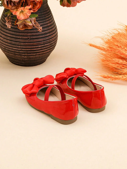 True Haven | Girls' Floral Flat Shoes – Lightweight & Breathable, Easy to Match Any Outfit