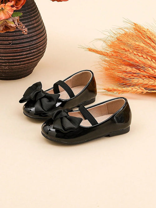 True Haven | Girls' Floral Flat Shoes – Lightweight & Breathable, Easy to Match Any Outfit