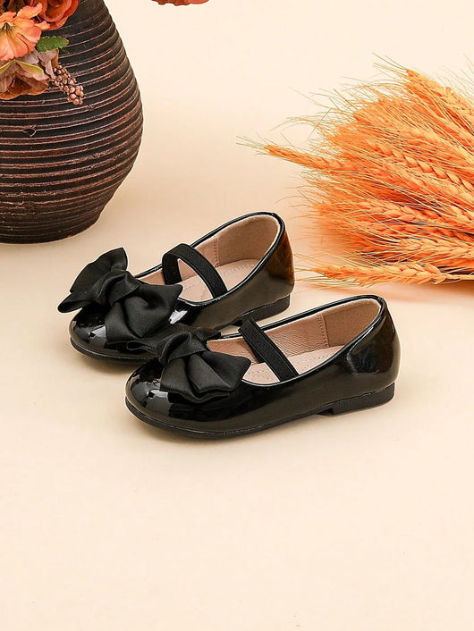 True Haven | Girls' Floral Flat Shoes – Lightweight & Breathable, Easy to Match Any Outfit