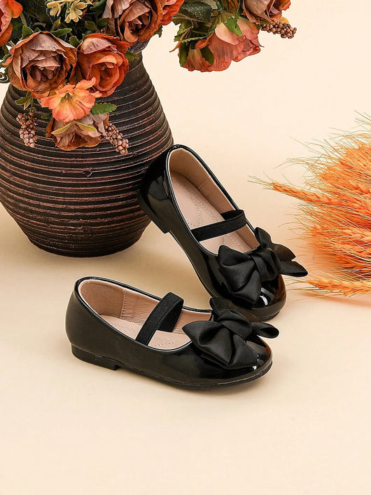 True Haven | Girls' Floral Flat Shoes – Lightweight & Breathable, Easy to Match Any Outfit