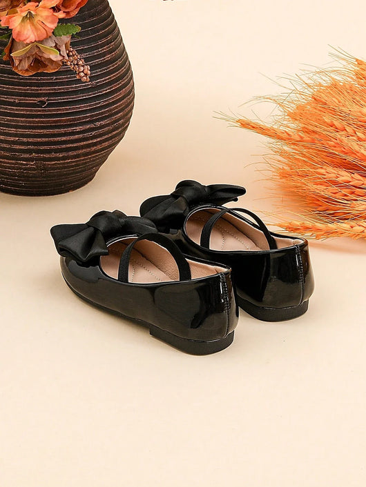True Haven | Girls' Floral Flat Shoes – Lightweight & Breathable, Easy to Match Any Outfit