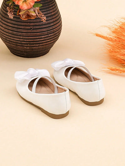 True Haven | Girls' Floral Flat Shoes – Lightweight & Breathable, Easy to Match Any Outfit